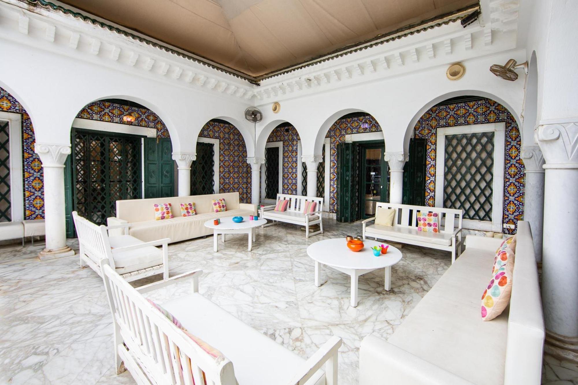 Appartement Prive Dans Une Grande Maison D'Hote La Marsa Exteriör bild