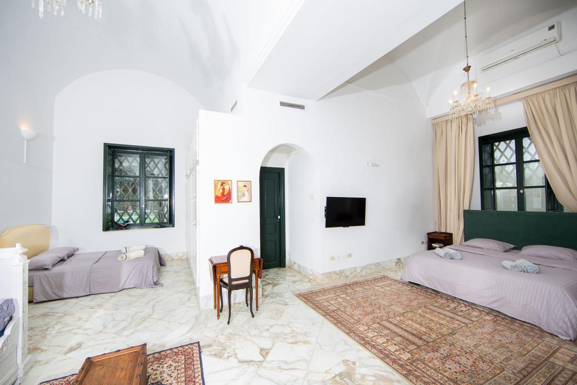 Appartement Prive Dans Une Grande Maison D'Hote La Marsa Exteriör bild