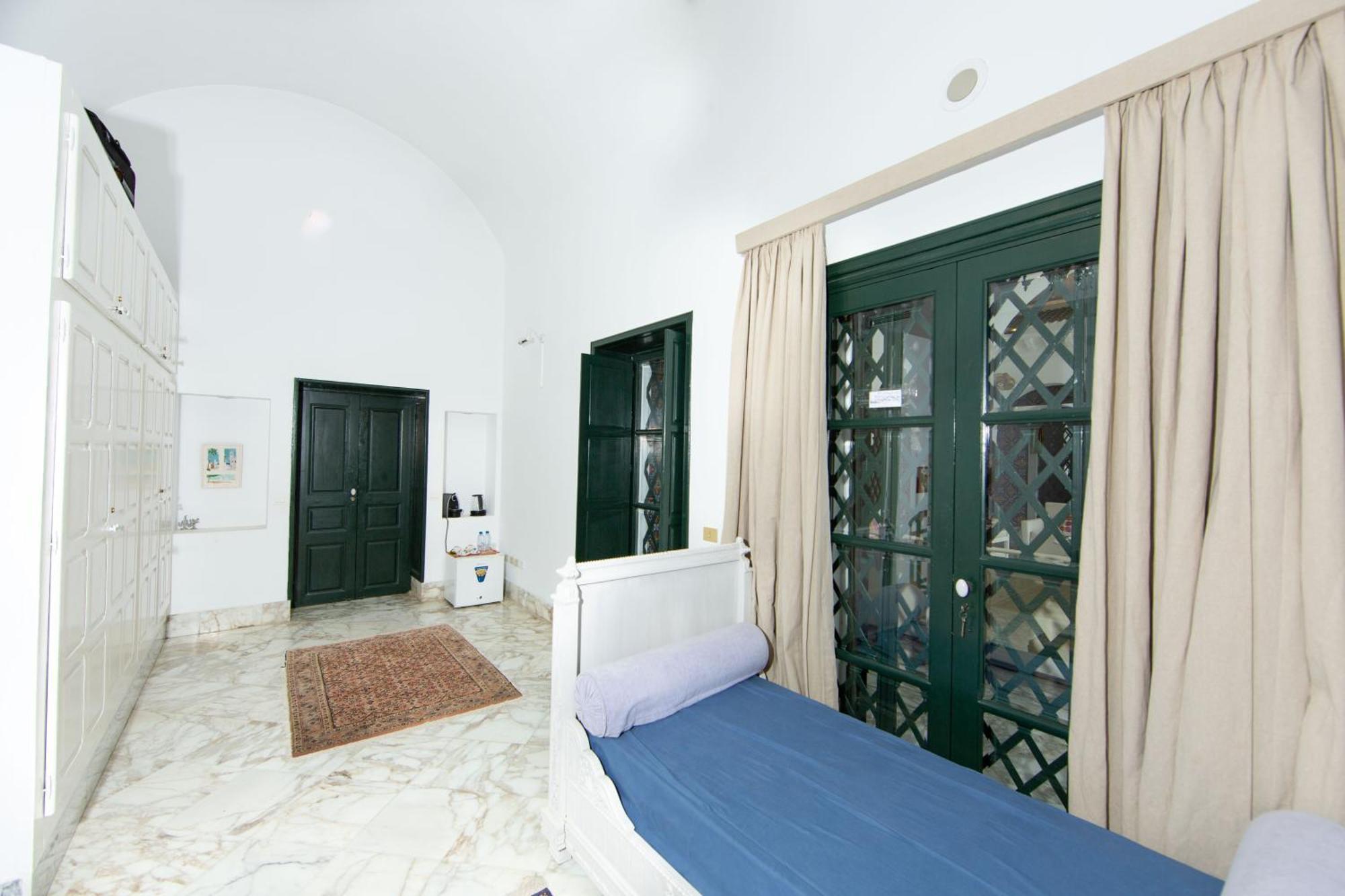Appartement Prive Dans Une Grande Maison D'Hote La Marsa Exteriör bild